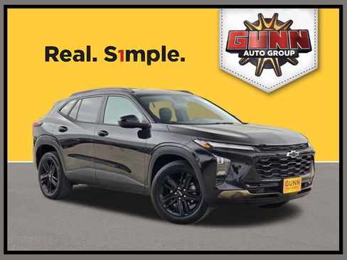 Certified 2025 Chevrolet Trax ACTIV image 1