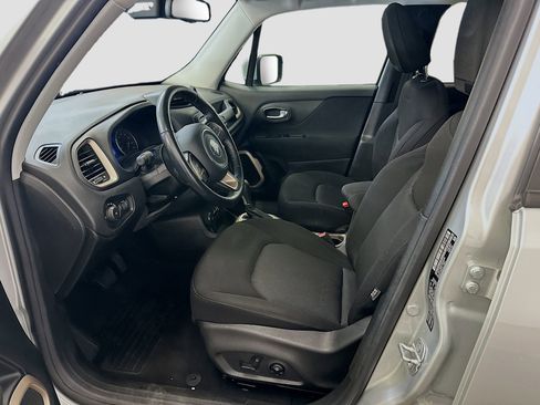 Used 2017 Jeep Renegade Latitude AWD/4WD image 13