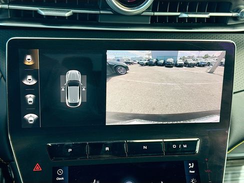 Certified 2024 Maserati Grecale Trofeo image 32