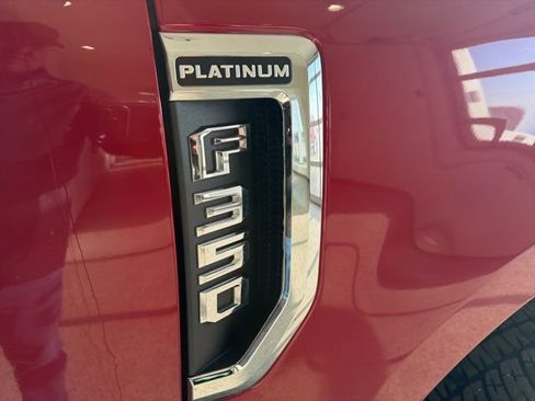 Used 2022 Ford F350 Platinum AWD/4WD image 7