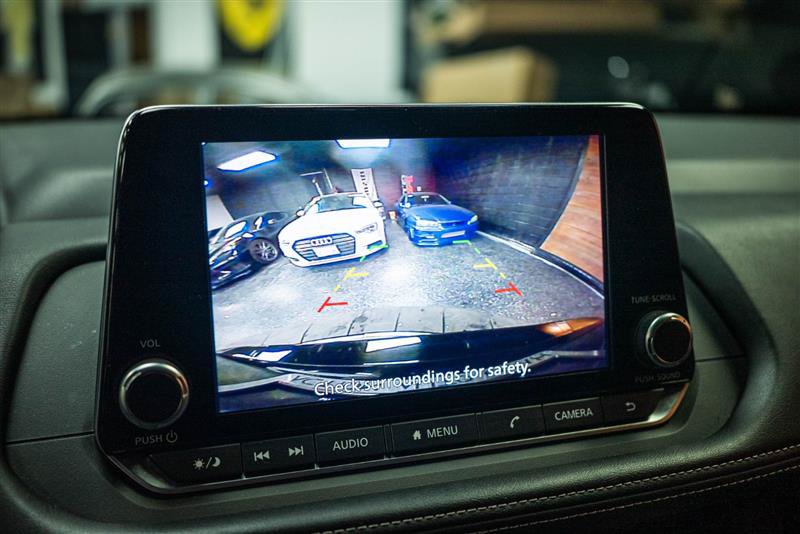 Used 2025 Nissan Rogue SV FWD image 23