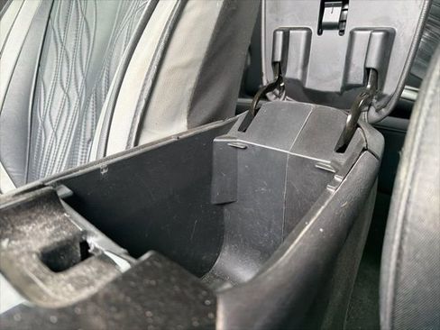 Used 2016 Ford Fusion SE image 30