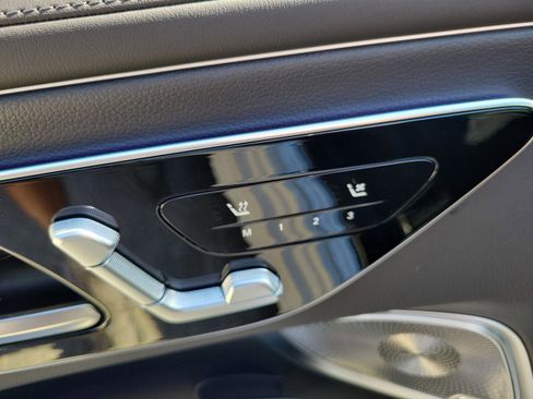 Used 2024 Mercedes-Benz CLE 300 4MATIC Coupe image 8