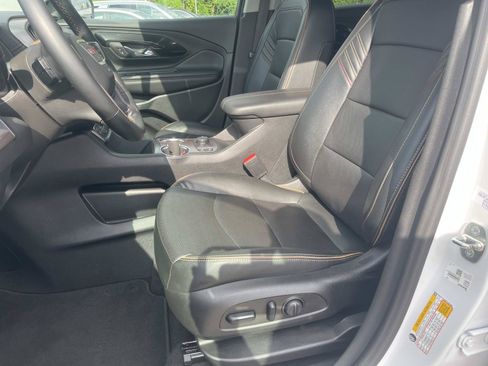 Used 2023 GMC Terrain AT4 AWD/4WD image 27
