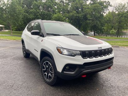 Used 2025 Jeep Compass Trailhawk
