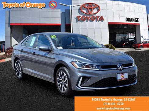 Used 2025 Volkswagen Jetta S FWD image 1