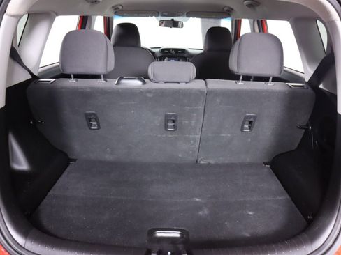 Used 2019 Kia Soul FWD image 30