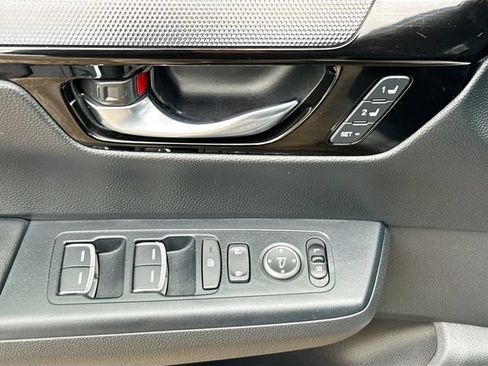 Used 2024 Honda CR-V EX-L image 23