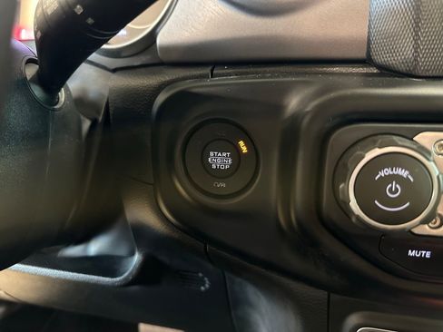 Used 2023 Jeep Wrangler Unlimited Sport image 22