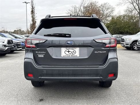 Used 2025 Subaru Outback Premium image 4