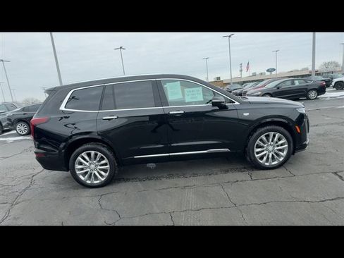 Certified 2024 Cadillac XT6 Premium Luxury w/ LPO, Floor Liner Package image 9