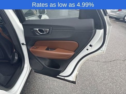 Certified 2023 Volvo XC60 B5 Plus w/ Climate Package image 7