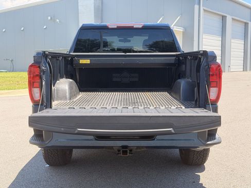 Used 2020 GMC Sierra 1500 Elevation w/ Elevation Value Package RWD image 31