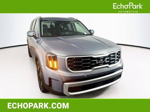 Used 2025 Kia Telluride S FWD image 1