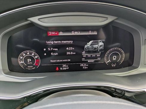 New 2025 Audi RS Q8 performance image 10