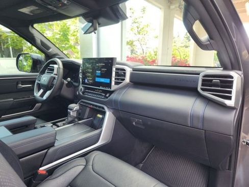 Certified 2024 Toyota Sequoia Platinum AWD/4WD image 34