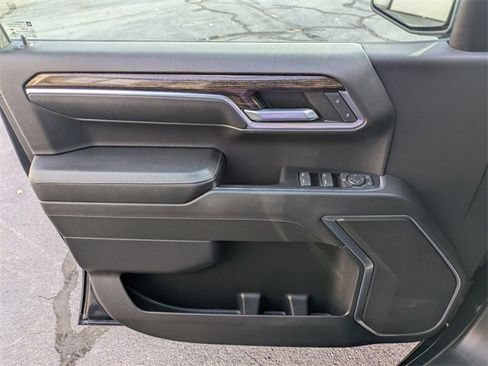 Used 2022 GMC Sierra 1500 Elevation image 11