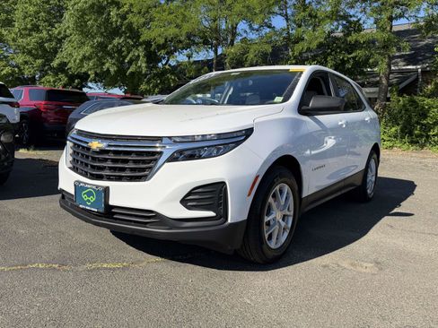 Certified 2024 Chevrolet Equinox LS w/ LS Convenience Package FWD image 1