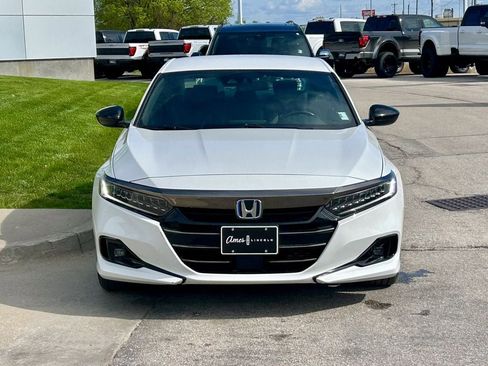 Used 2022 Honda Accord Sport image 8