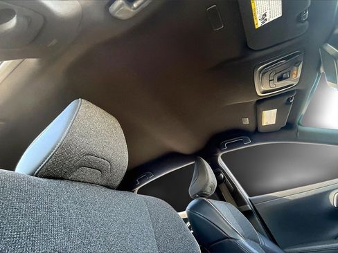 Used 2023 Toyota Crown XLE image 22