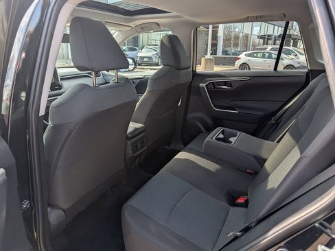 Used 2025 Toyota RAV4 XLE w/ Convenience Package image 25