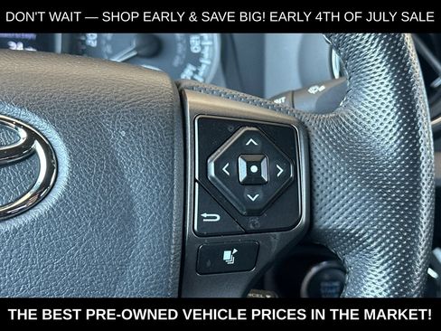 Used 2023 Toyota Tacoma TRD Off-Road AWD/4WD image 31
