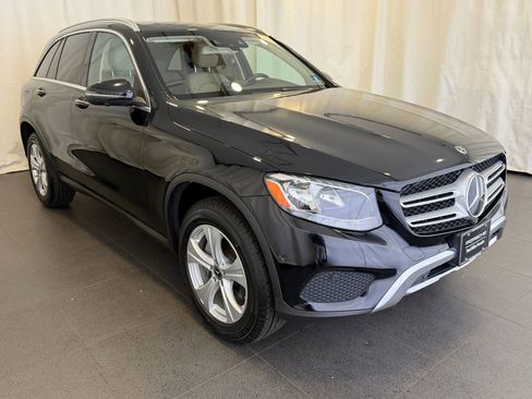 Used 2018 Mercedes-Benz GLC 300 4MATIC image 7