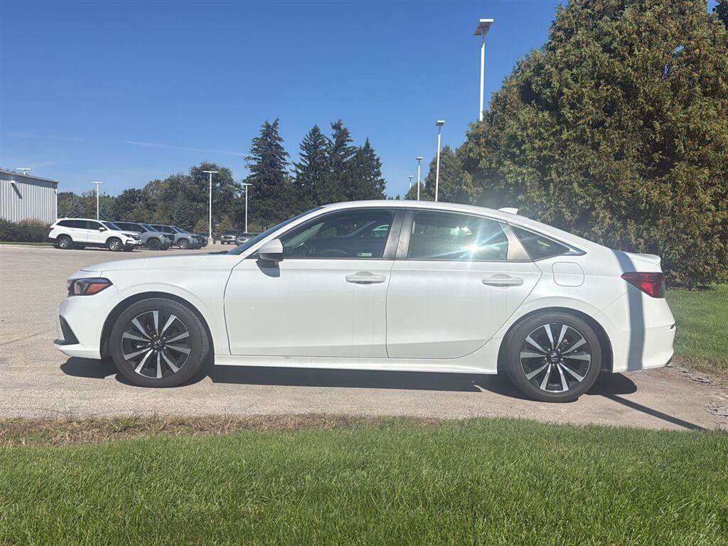 Used 2022 Honda Civic EX image 4