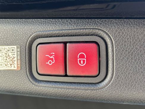Certified 2023 Mercedes-Benz E 350 4MATIC Sedan image 11