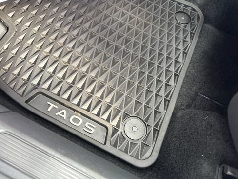 Certified 2025 Volkswagen Taos S AWD/4WD image 15