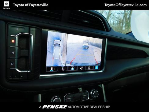 Used 2021 GMC Yukon Denali w/ Denali Ultimate Package image 7