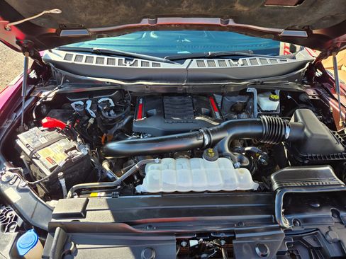 Used 2022 Ford F150 Raptor w/ Equipment Group 801A High AWD/4WD image 7
