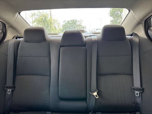 Used 2025 Nissan Altima 2.5 SV FWD image 38