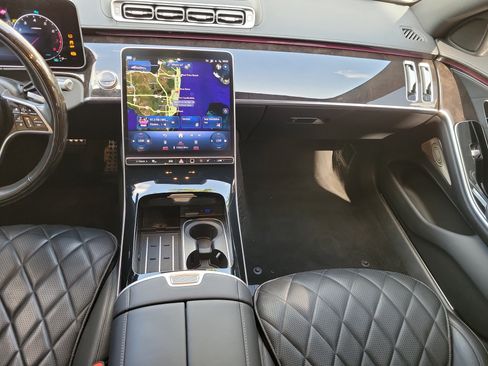 Used 2023 Mercedes-Benz S 580 4MATIC Sedan image 11