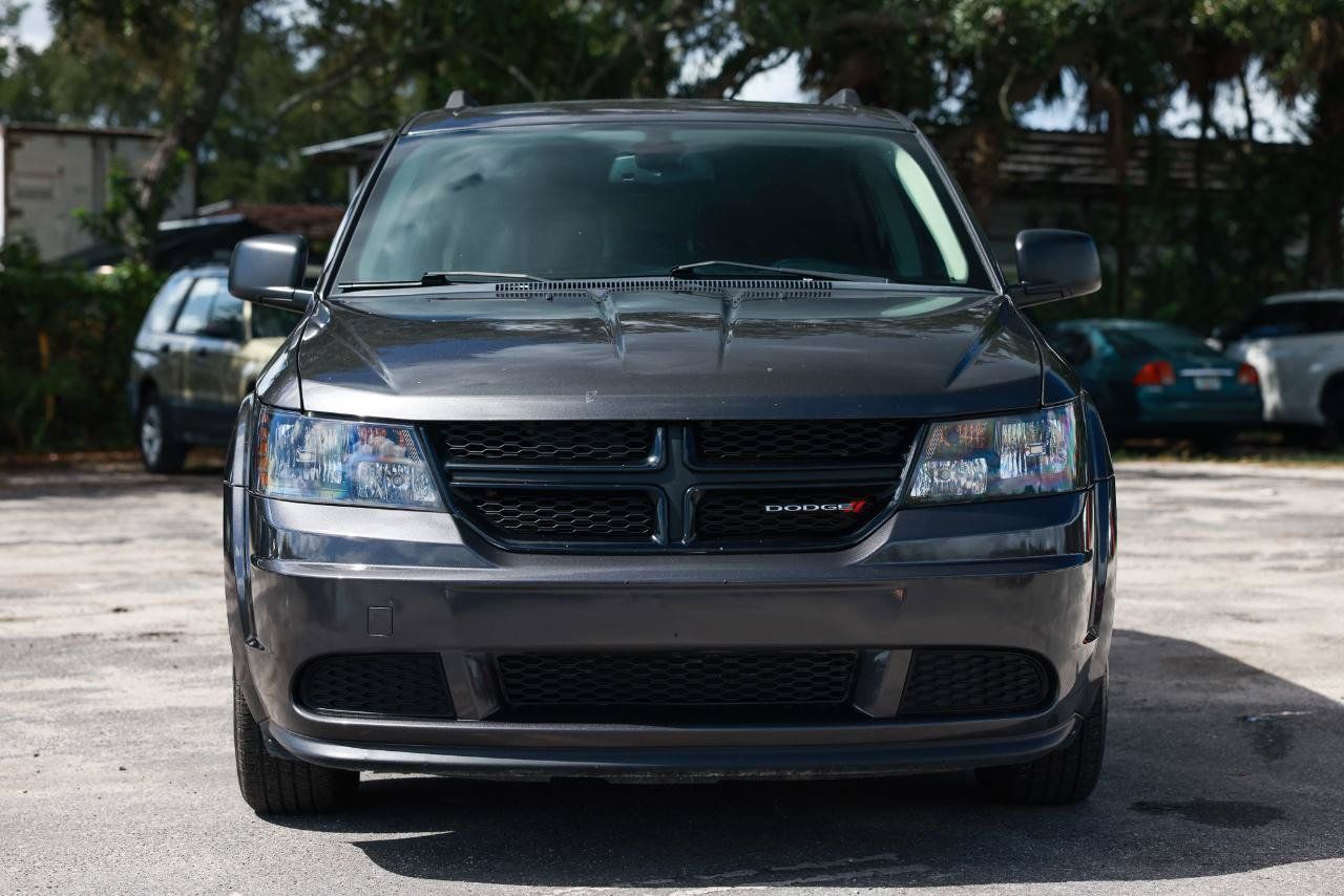 Used 2018 Dodge Journey SE w/ Connectivity Group FWD image 17