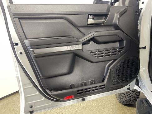 New 2025 Toyota Tacoma TRD Off-Road image 17