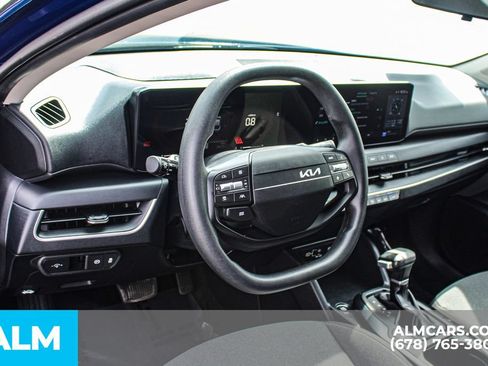 Used 2025 Kia K4 FWD image 32