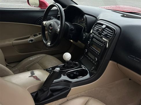 Used 2011 Chevrolet Corvette Convertible w/ Preferred Equipment Group image 18