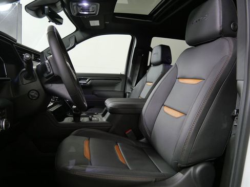 New 2026 GMC Sierra 1500 AT4 w/ AT4 Premium Package image 9