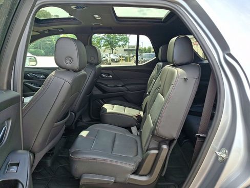 Certified 2023 Chevrolet Traverse RS w/ LPO, Floor Liner Package AWD/4WD image 10