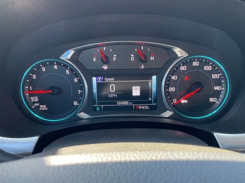 Used 2019 Chevrolet Traverse LT w/ LPO, Blackout Package AWD/4WD image 8