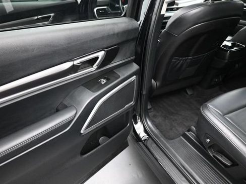 Used 2025 Kia Telluride S AWD/4WD image 17