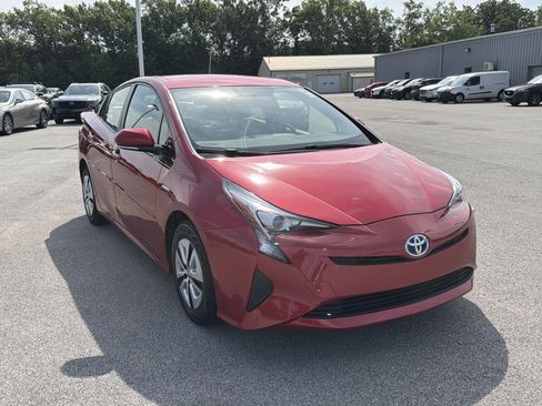 Used 2016 Toyota Prius Three w/ Protection Package FWD image 1
