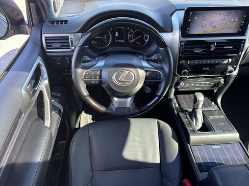 Used 2023 Lexus GX 460 Premium w/ Premium Plus Package image 28