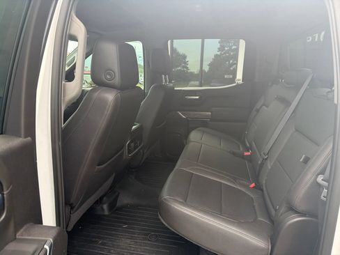 Used 2022 Chevrolet Silverado 1500 LTZ w/ Safety Package II AWD/4WD image 4
