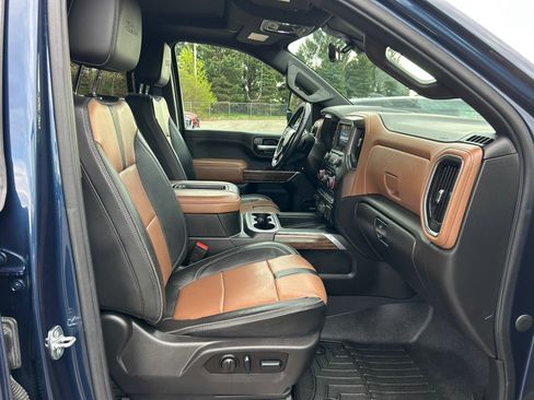 Used 2022 Chevrolet Silverado 2500 High Country w/ Technology Package AWD/4WD image 22