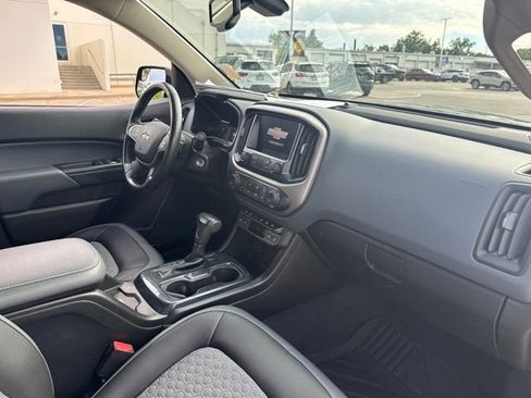 Used 2019 Chevrolet Colorado Z71 AWD/4WD image 14