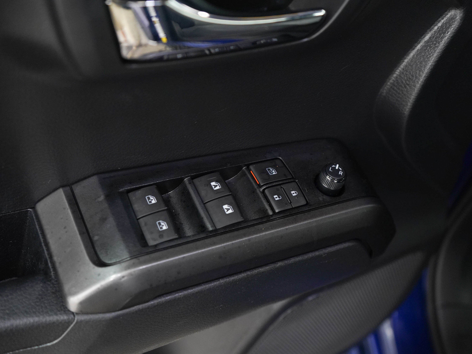 Used 2023 Toyota Tacoma TRD Sport AWD/4WD image 19