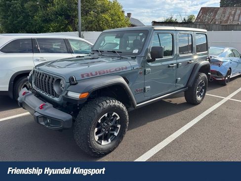 Used 2025 Jeep Wrangler Unlimited Rubicon AWD/4WD image 1