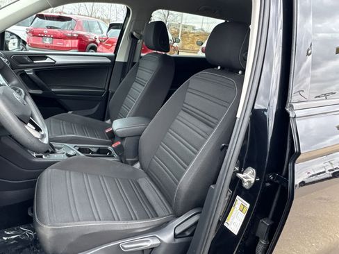 Used 2023 Volkswagen Tiguan S image 11